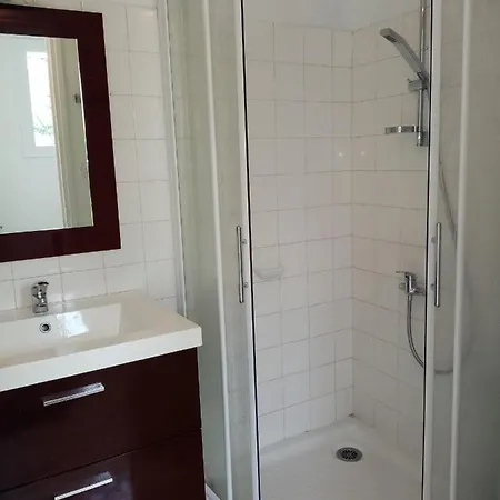 Les Toiles Du Figuier Bed & Breakfast *